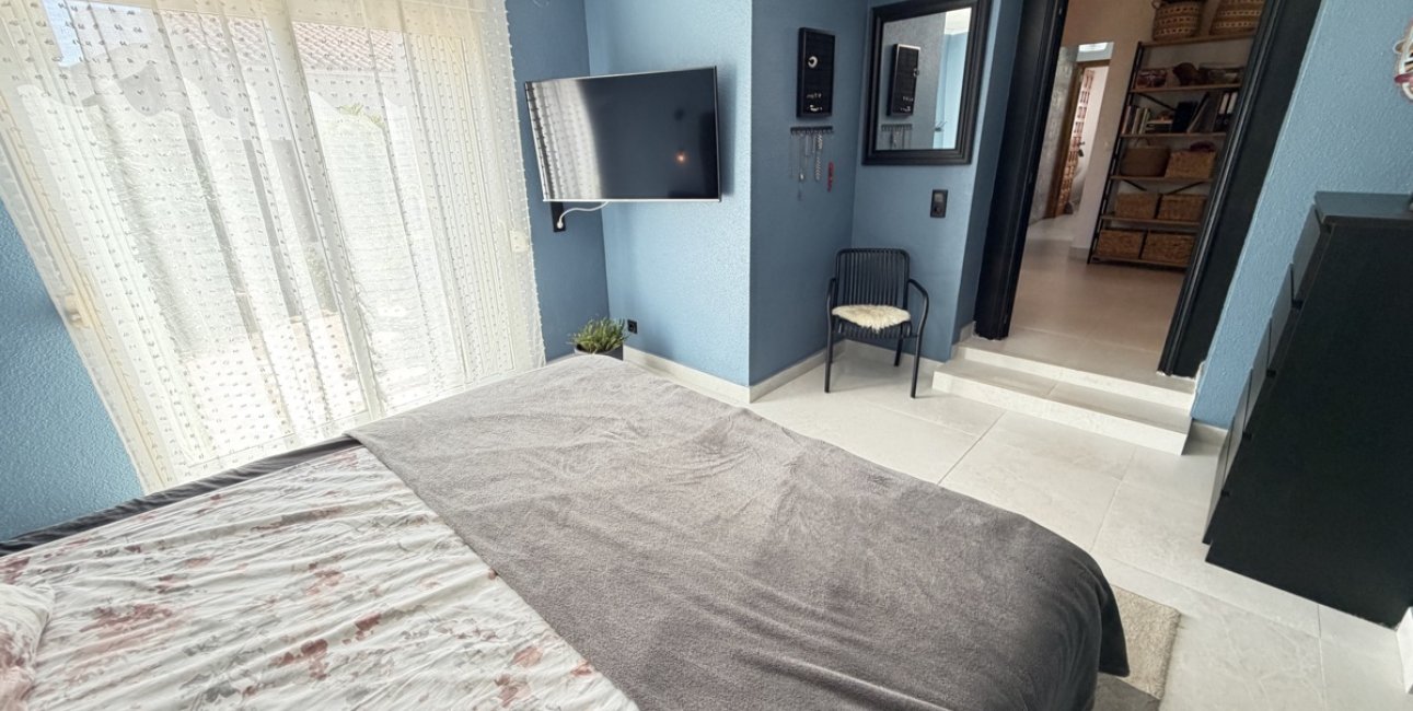 Resale - Villa -
Torrevieja - San Luis