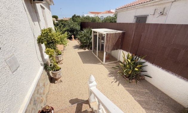 Resale - Villa -
Torrevieja - San Luis
