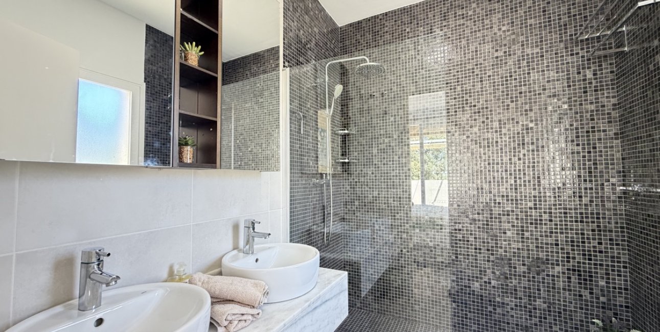 Resale - Villa -
Orihuela Costa - Mil Palmeras