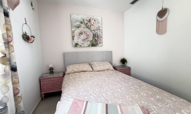 Resale - Villa -
Orihuela Costa - Mil Palmeras