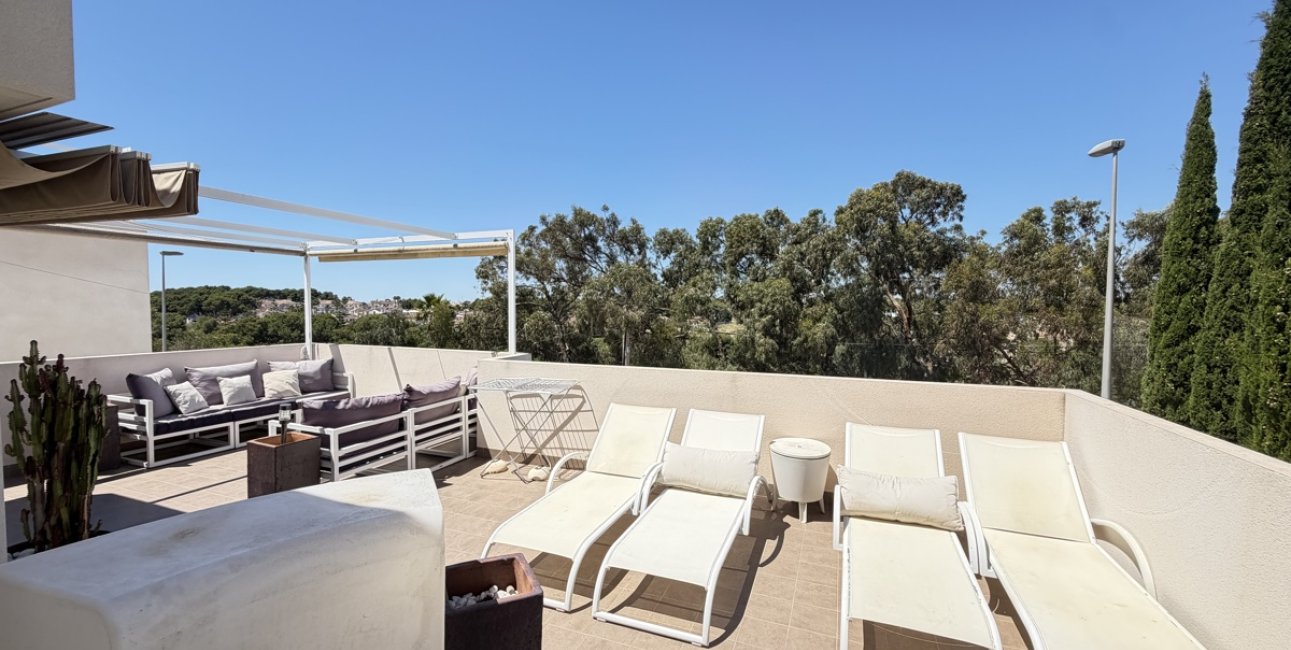 Resale - Villa -
Orihuela Costa - Mil Palmeras