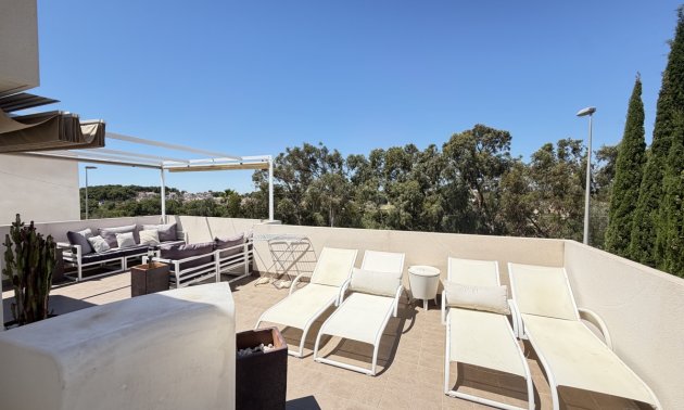 Resale - Villa -
Orihuela Costa - Mil Palmeras