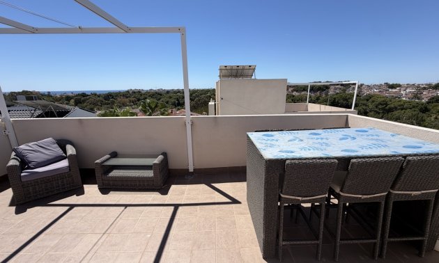 Resale - Villa -
Orihuela Costa - Mil Palmeras