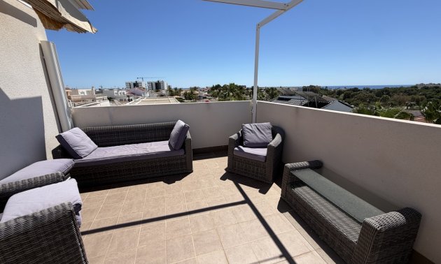 Resale - Villa -
Orihuela Costa - Mil Palmeras