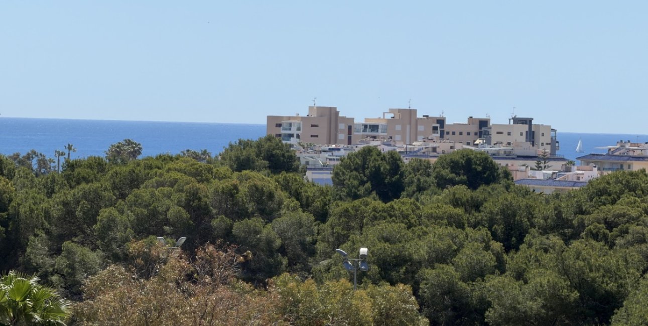 Resale - Villa -
Orihuela Costa - Mil Palmeras