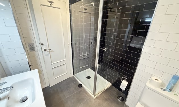Reventa - Apartamento / piso -
Orihuela Costa - Villamartin