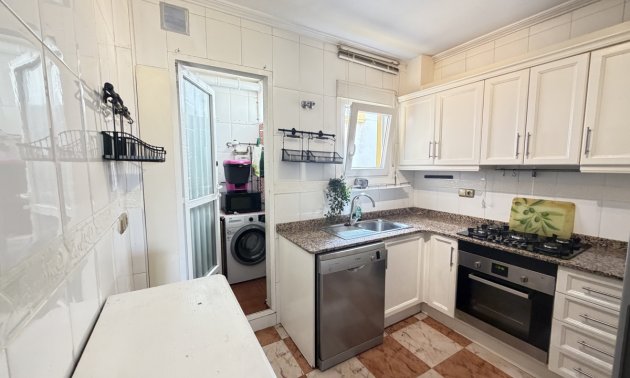 Reventa - Apartamento / piso -
Orihuela Costa - Villamartin