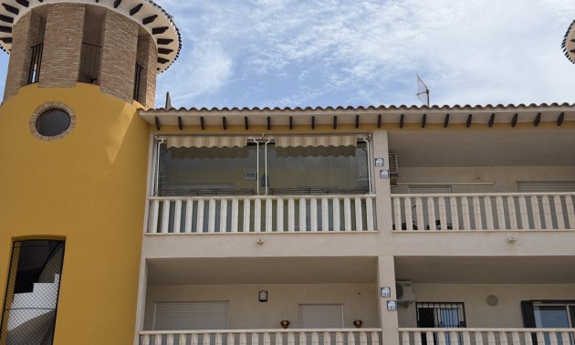 Reventa - Apartamento / piso -
Orihuela Costa - Villamartin