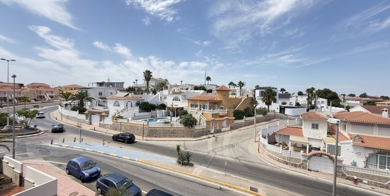 Reventa - Apartamento / piso -
Orihuela Costa - Villamartin