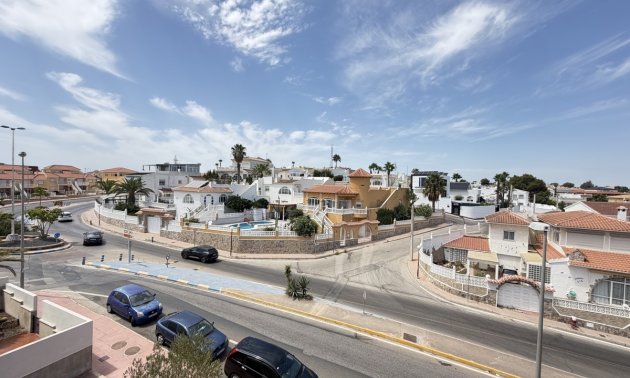 Reventa - Apartamento / piso -
Orihuela Costa - Villamartin