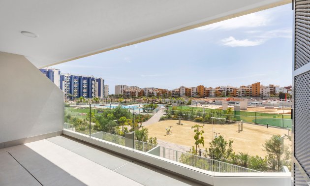 Resale - Apartment / flat -
Torrevieja - Punta prima