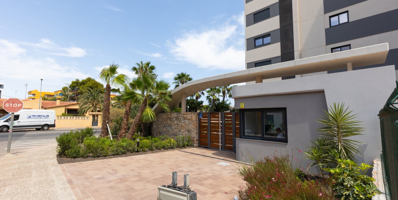 Resale - Apartment / flat -
Torrevieja - Punta prima