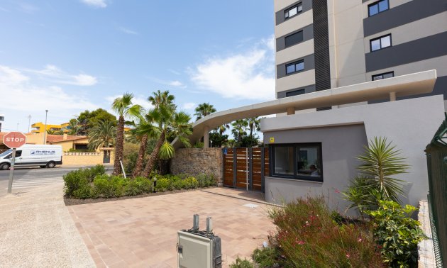 Resale - Apartment / flat -
Torrevieja - Punta prima