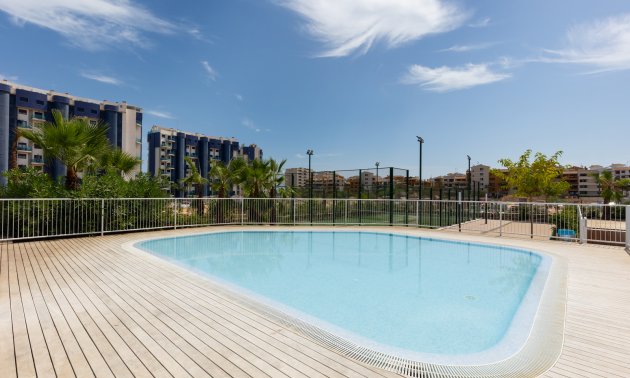 Resale - Apartment / flat -
Torrevieja - Punta prima