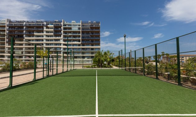 Resale - Apartment / flat -
Torrevieja - Punta prima