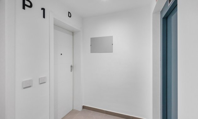 Resale - Apartment / flat -
Torrevieja - Punta prima