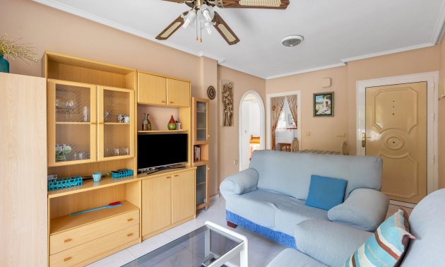 Resale - Apartment / flat -
Torrevieja - Punta prima