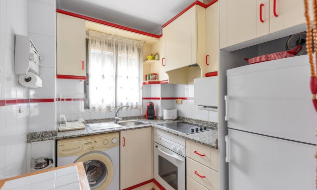 Resale - Apartment / flat -
Torrevieja - Punta prima