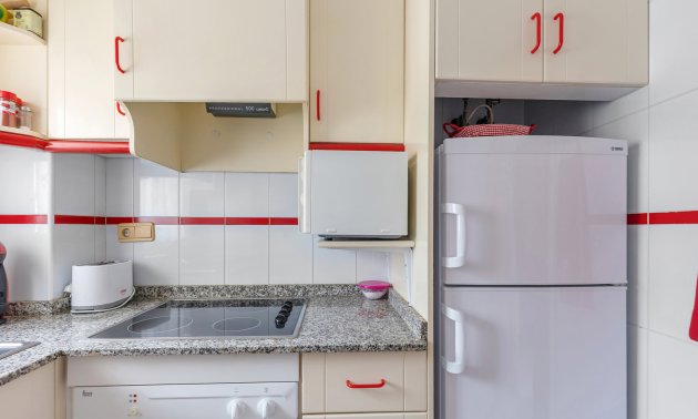 Resale - Apartment / flat -
Torrevieja - Punta prima
