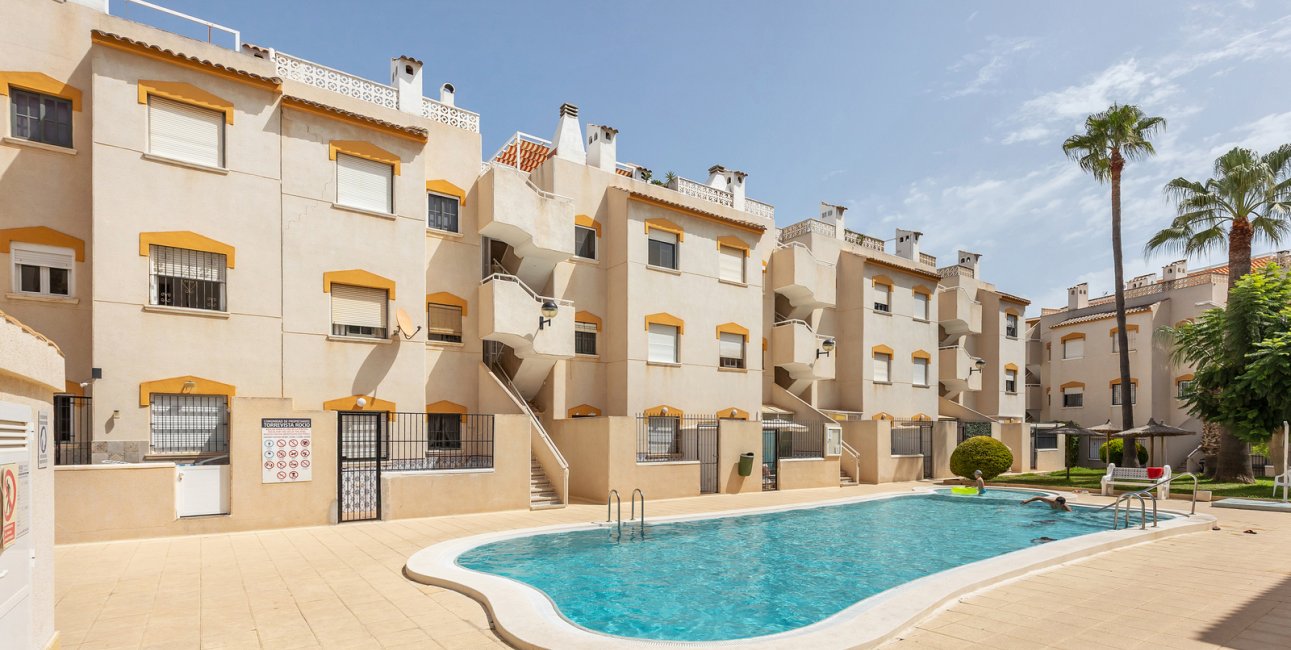 Resale - Apartment / flat -
Torrevieja - Punta prima