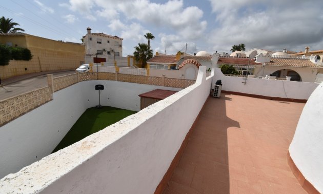 Reventa - Bungalow -
Orihuela Costa - Villamartin