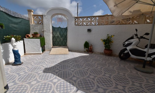 Reventa - Bungalow -
Orihuela Costa - Villamartin
