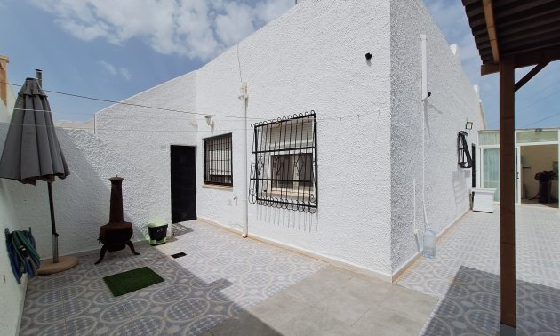 Reventa - Bungalow -
Orihuela Costa - Villamartin