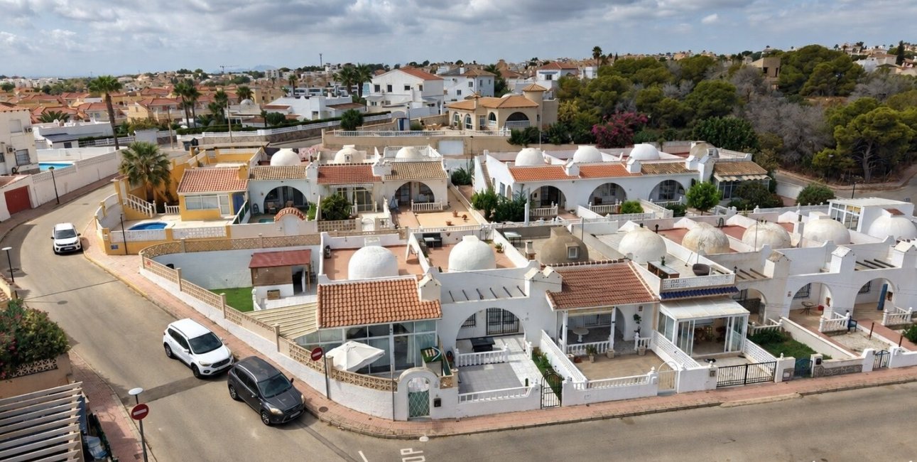 Reventa - Bungalow -
Orihuela Costa - Villamartin