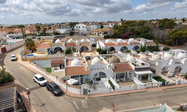 Reventa - Bungalow -
Orihuela Costa - Villamartin