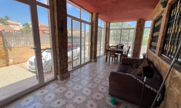 Resale - Villa -
La Marina - La Escuera