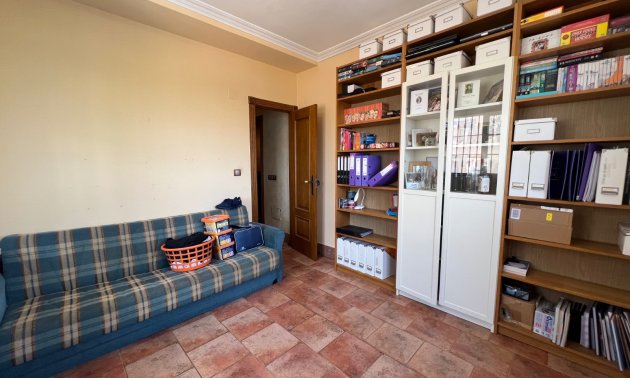Resale - Villa -
La Marina - La Escuera