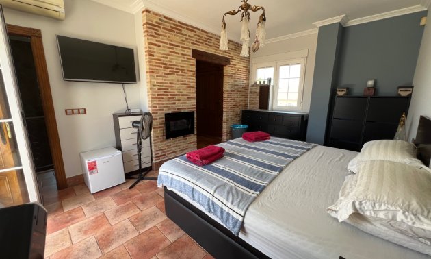 Resale - Villa -
La Marina - La Escuera