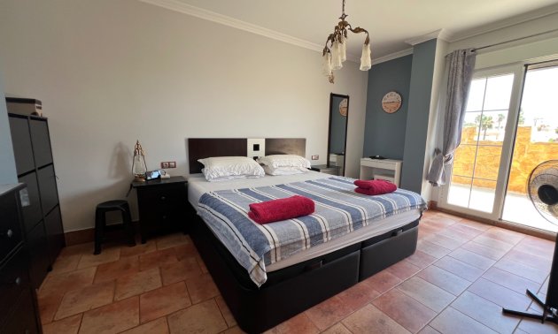 Resale - Villa -
La Marina - La Escuera