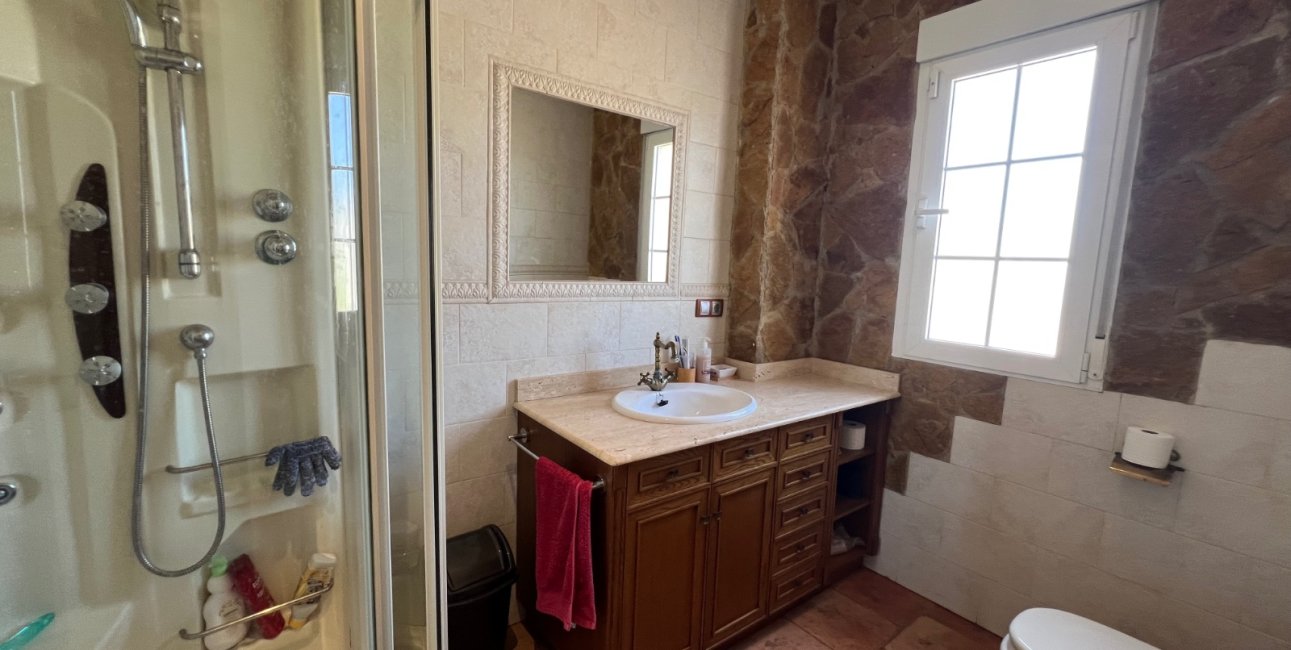 Resale - Villa -
La Marina - La Escuera