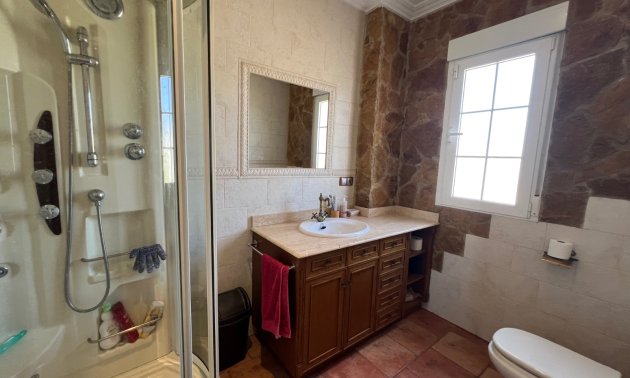 Resale - Villa -
La Marina - La Escuera
