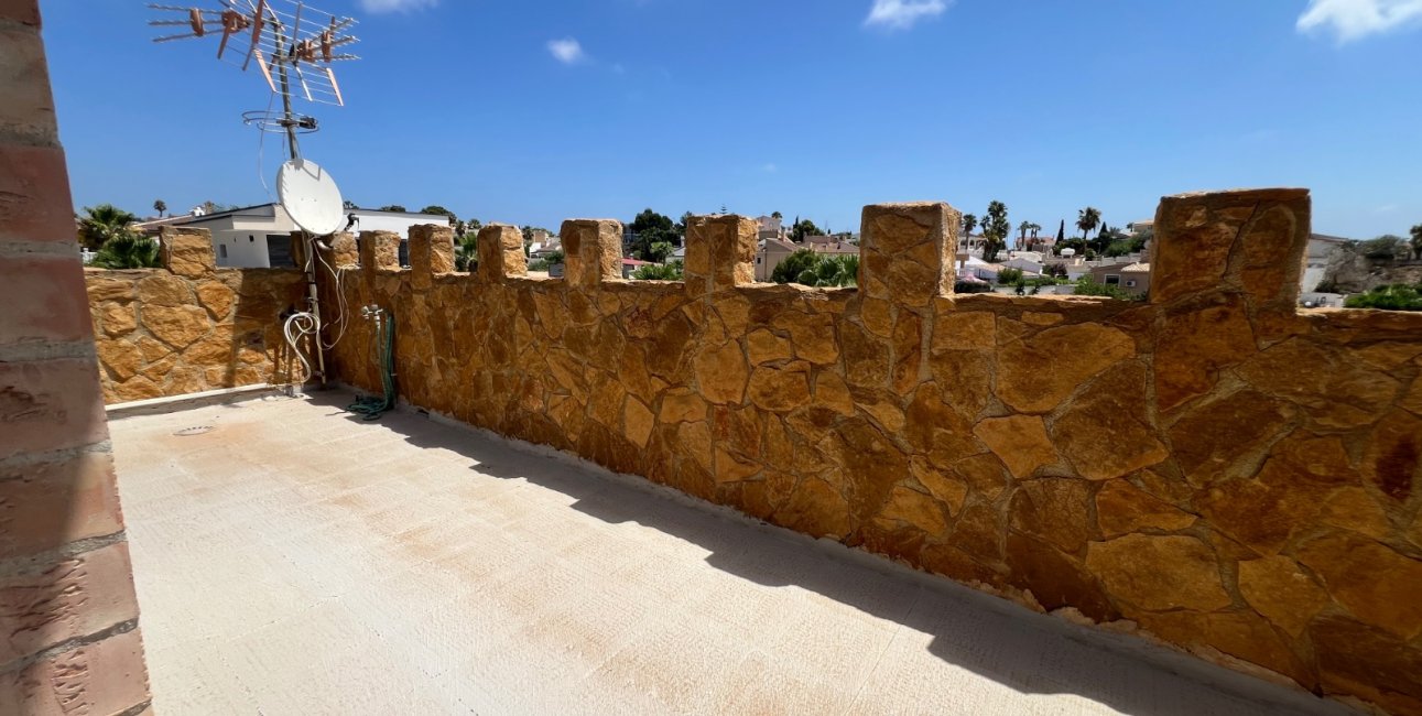 Resale - Villa -
La Marina - La Escuera