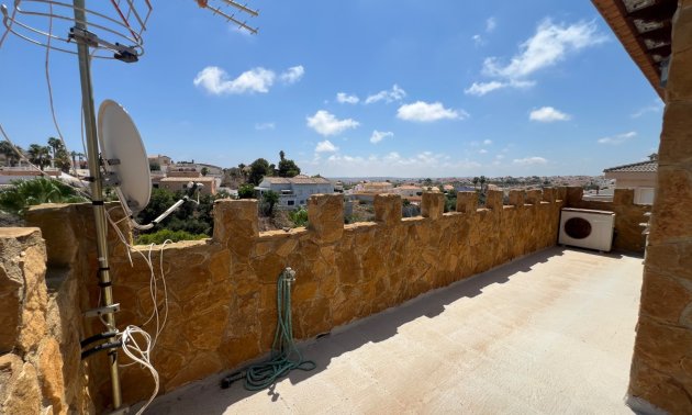 Resale - Villa -
La Marina - La Escuera