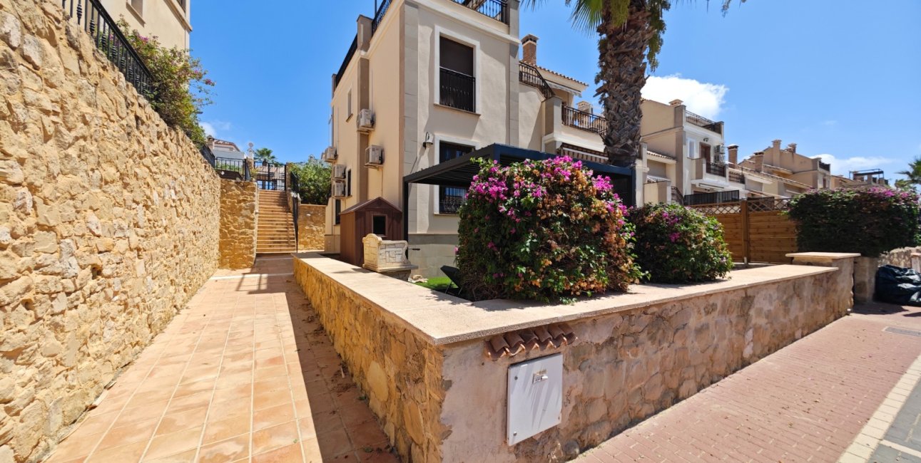 Reventa - Apartamento / piso -
Algorfa - La Finca Golf Resort