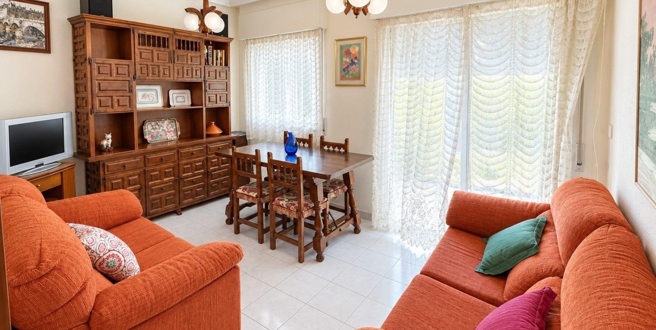 Reventa - Apartamento / piso -
Torrevieja - Estacion de autobuses
