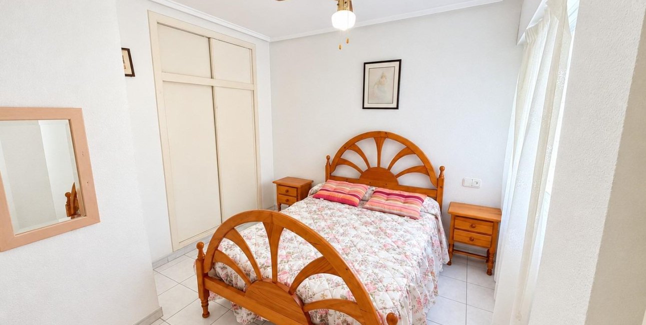 Reventa - Apartamento / piso -
Torrevieja - Estacion de autobuses
