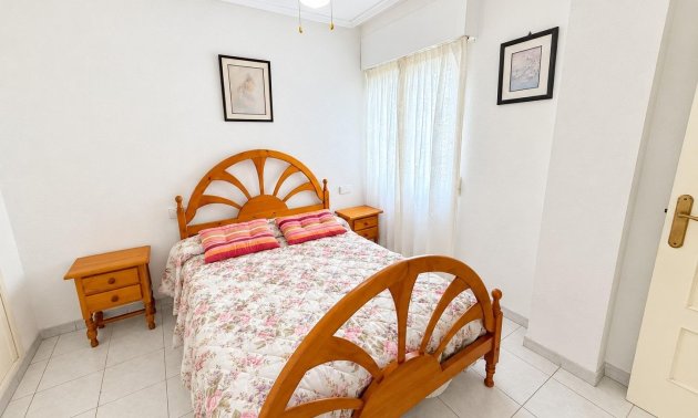 Reventa - Apartamento / piso -
Torrevieja - Estacion de autobuses