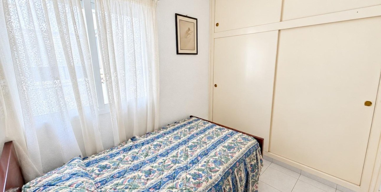 Reventa - Apartamento / piso -
Torrevieja - Estacion de autobuses