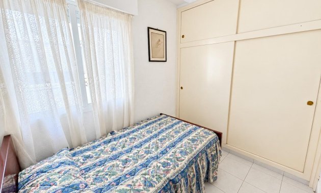Reventa - Apartamento / piso -
Torrevieja - Estacion de autobuses