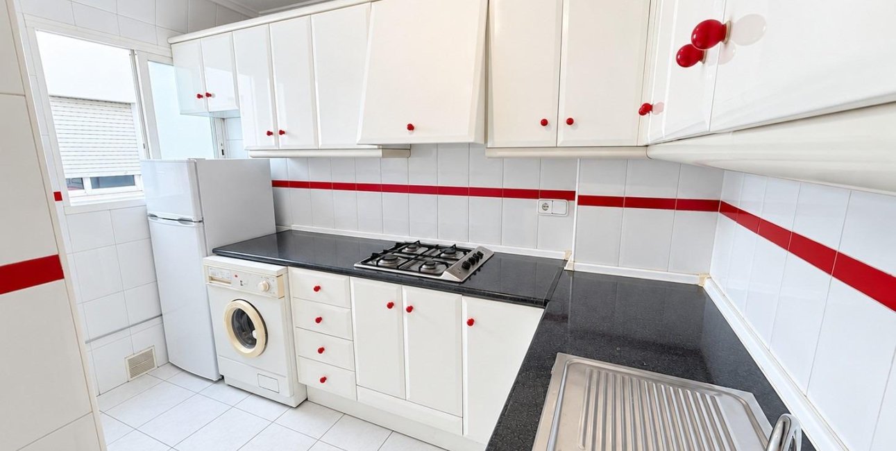 Reventa - Apartamento / piso -
Torrevieja - Estacion de autobuses