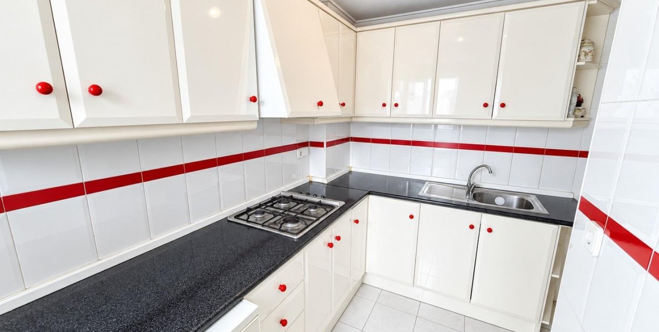 Reventa - Apartamento / piso -
Torrevieja - Estacion de autobuses