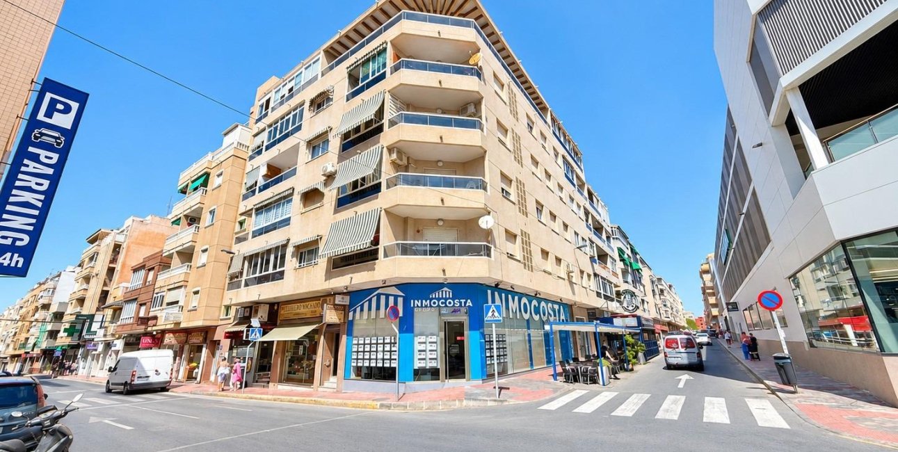 Reventa - Apartamento / piso -
Torrevieja - Estacion de autobuses