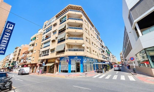 Reventa - Apartamento / piso -
Torrevieja - Estacion de autobuses