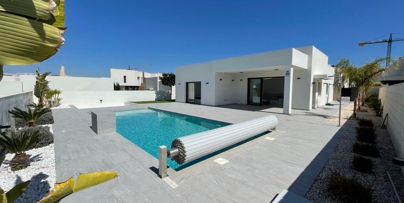 New Build - Villa -
Rafal - polideportivo