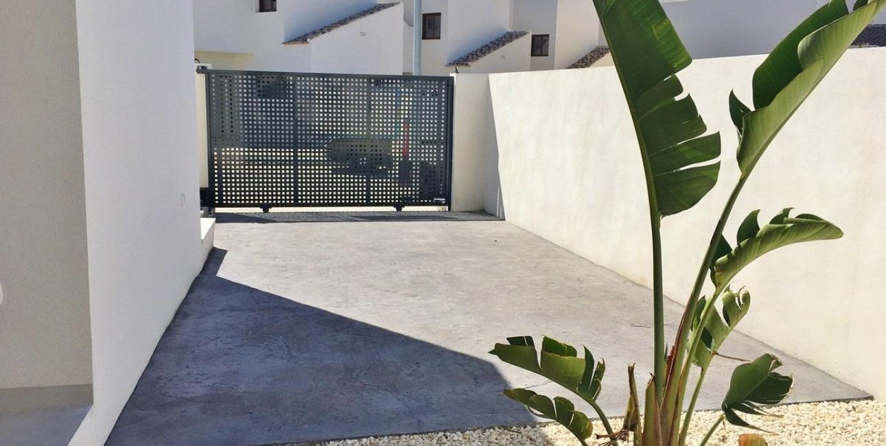 New Build - Villa -
Rafal - polideportivo