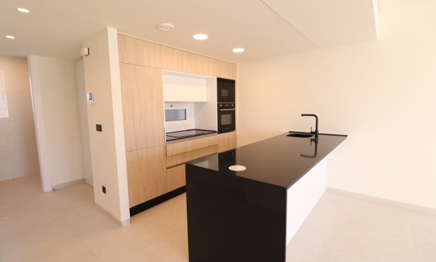 Reventa - Apartamento / piso -
Guardamar del Segura - El Raso